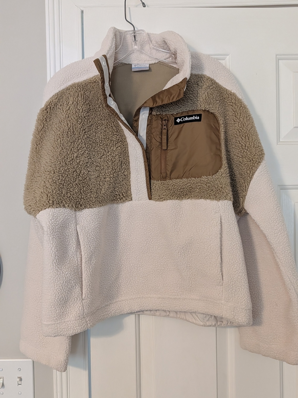 Columbia Sherpa Pullover Jacket in Cream & Tan